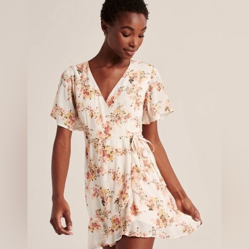Abercrombie & Fitch Floral Midi Dress in Cream and Pink